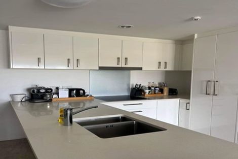 Photo of property in Apollo Apartments, 201/46 Rosedale Road, Rosedale, Auckland, 0632
