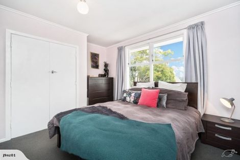 Photo of property in 3/10 Coroglen Avenue, Birkenhead, Auckland, 0626