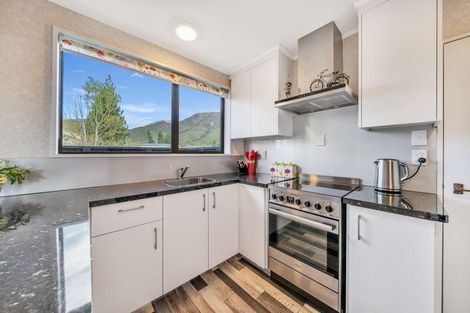 Photo of property in 7 Benmore Place, Omarama, 9412