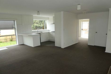 Photo of property in 1/22 Robert Burke Place, Henderson, Auckland, 0612