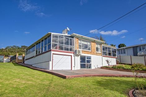 Photo of property in 16 Toetoe Road, Otaika, Whangarei, 0170