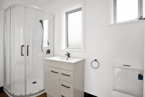 Photo of property in 43 Celia Street, Stratford, 4332