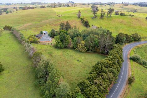 Photo of property in 43 Tomarata Valley Road, Wellsford, 0974