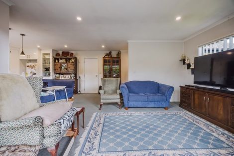 Photo of property in 9 Wairua Place, Pukekohe, 2120