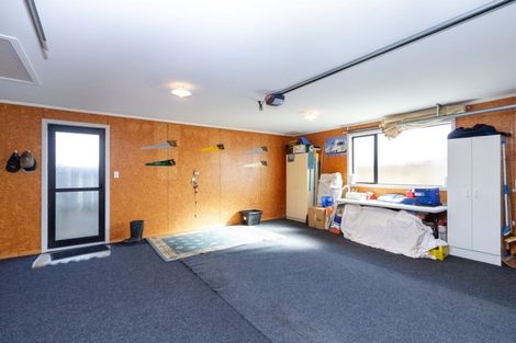 Photo of property in 88 Rosalie Terrace, Kelvin Grove, Palmerston North, 4414