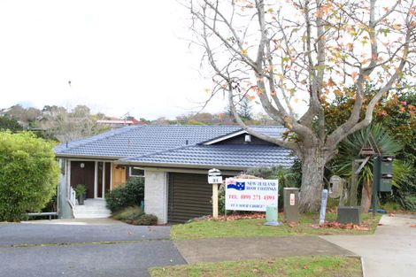 Photo of property in 31 Bert Wilson Place, Cockle Bay, Auckland, 2014
