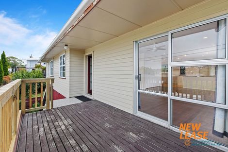 Photo of property in 12 Webb Place, Forrest Hill, Auckland, 0620