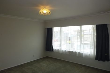 Photo of property in 42 James Evans Drive, Northcote, Auckland, 0627