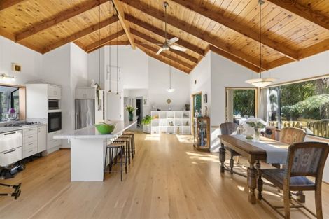 Photo of property in 24a Seaview Avenue, Northcote, Auckland, 0627