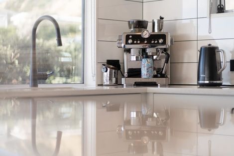 Photo of property in 52 Ames Street, Paekakariki, 5034