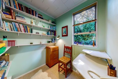 Photo of property in 70a Kings Crescent, Hutt Central, Lower Hutt, 5010