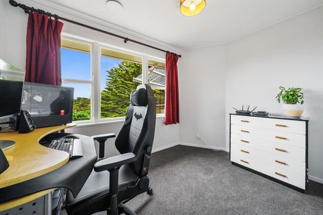Photo of property in 93 Dowse Drive, Maungaraki, Lower Hutt, 5010