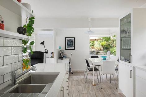 Photo of property in 12 Moana Drive, Tanners Point, Katikati, 3177