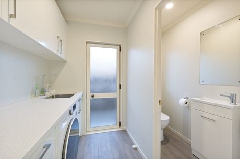 Photo of property in 42 Harvest Drive, Henderson, Auckland, 0612