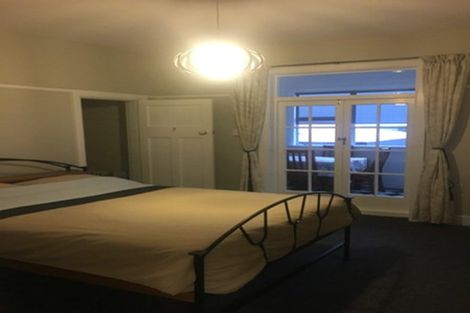 Photo of property in Devonport Apartments, 37/127 Saint Aubyn Street, New Plymouth, 4310