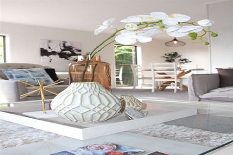 Photo of property in 70 Hutchinsons Road, Bucklands Beach, Auckland, 2014