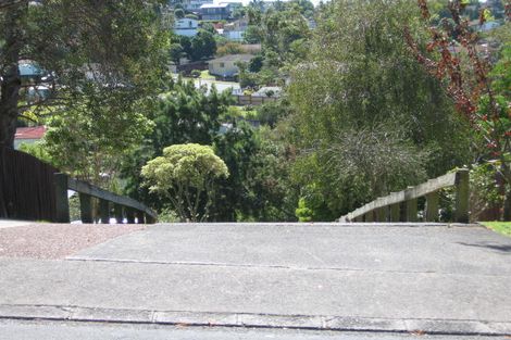 Photo of property in 39 Nor'east Drive, Northcross, Auckland, 0632