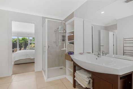 Photo of property in 10 Gregory Grove, Clive, 4102