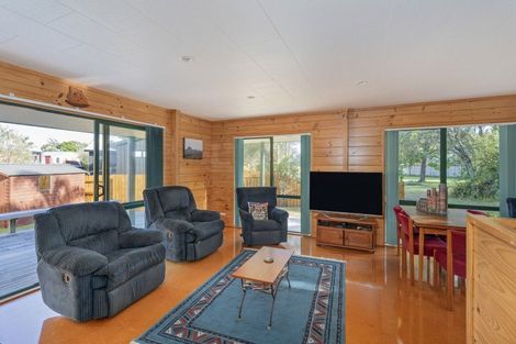 Photo of property in 214 Matarangi Drive, Matarangi, Whitianga, 3592