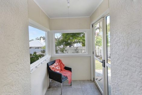 Photo of property in 9 Cochrane Street, Mornington, Dunedin, 9011