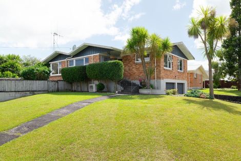 Photo of property in 2 De Vere Crescent, Chartwell, Hamilton, 3210