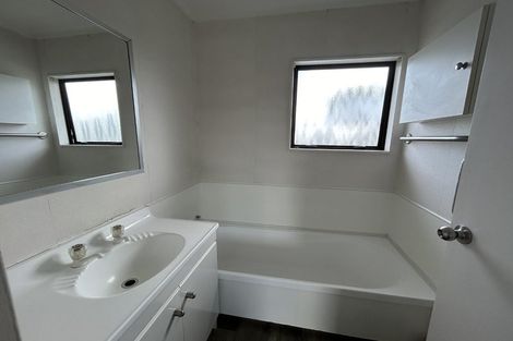 Photo of property in 10 Mercury Street, Milson, Palmerston North, 4414