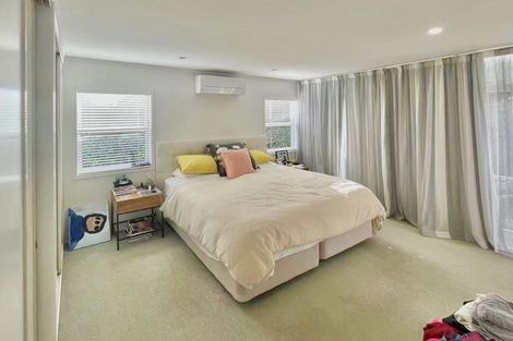 Photo of property in 10 Dodson Avenue, Milford, Auckland, 0620