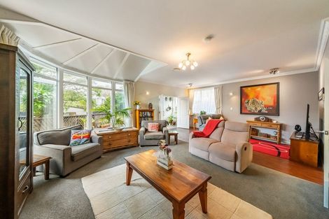 Photo of property in 42 Allington Road, Karori, Wellington, 6012