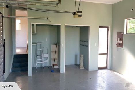 Photo of property in 17 Awanui Drive, Waikanae, 5036