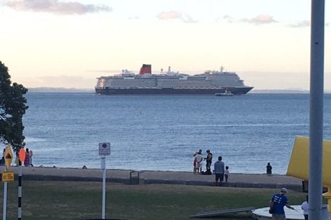 Photo of property in 105 Tamaki Drive, Mission Bay, Auckland, 1071