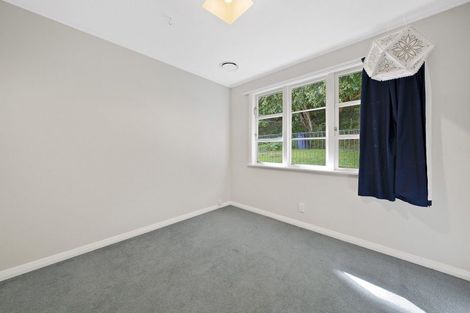 Photo of property in 6 Glen Alice Grove, Naenae, Lower Hutt, 5011