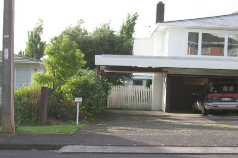 Photo of property in 68 Sherwood Avenue, Te Atatu South, Auckland, 0610