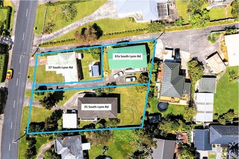 Photo of property in 1/37 South Lynn Road, Titirangi, Auckland, 0604