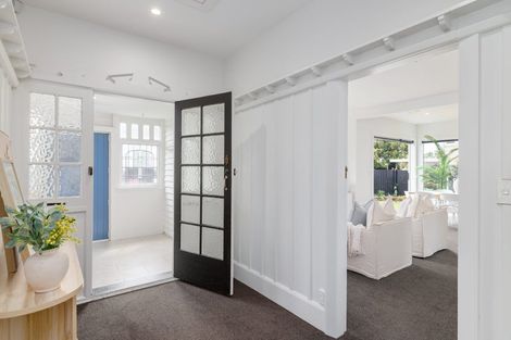 Photo of property in 106 Stapletons Road, Richmond, Christchurch, 8013