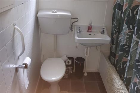 Photo of property in 2/97 Clouston Park Road, Clouston Park, Upper Hutt, 5018