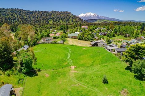 Photo of property in 15 Lee Street, Ohakune, 4625