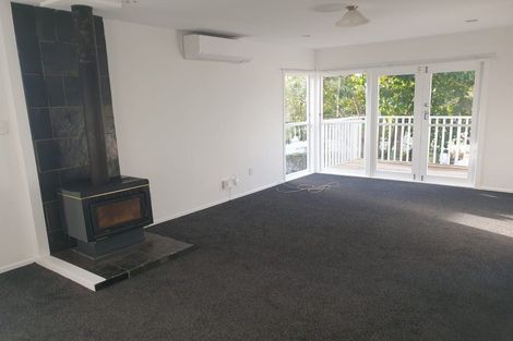 Photo of property in 5 Lendic Avenue, Henderson, Auckland, 0612