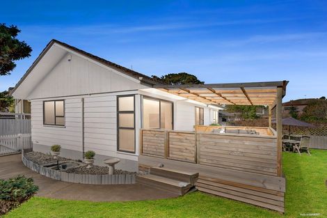 Photo of property in 7 Redlands Grove, Swanson, Auckland, 0612