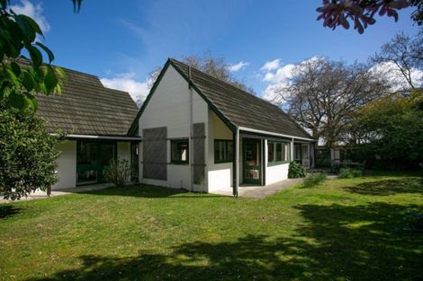 Photo of property in 107 Hall Street, Cambridge, 3434