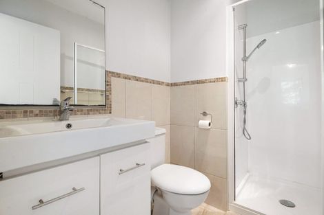 Photo of property in 2/19 Fordham Street, Beach Haven, Auckland, 0626