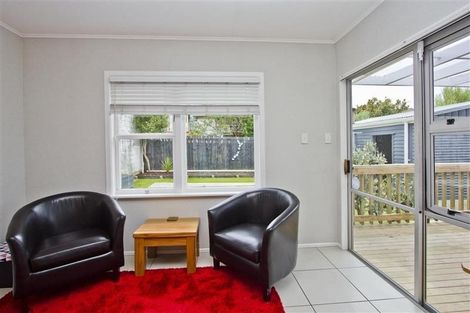 Photo of property in 10 Gardiner Grove, Wainuiomata, Lower Hutt, 5014