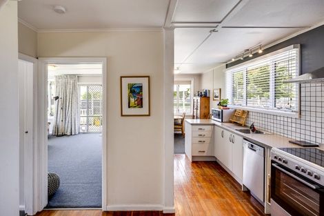 Photo of property in 68 Barton Avenue, Marewa, Napier, 4110