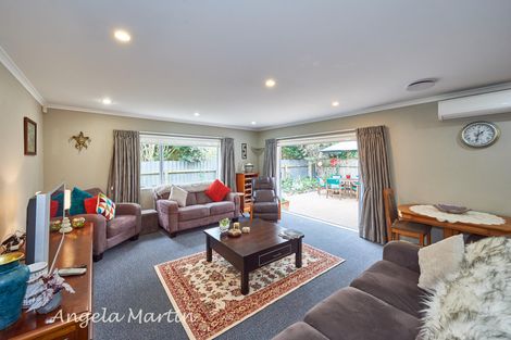 Photo of property in 4 Barnes Court, Roslyn, Palmerston North, 4414