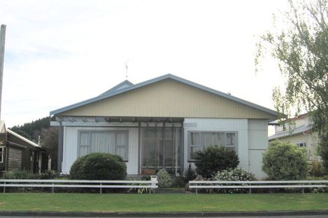 Photo of property in 77 Stout Street, Whataupoko, Gisborne, 4010