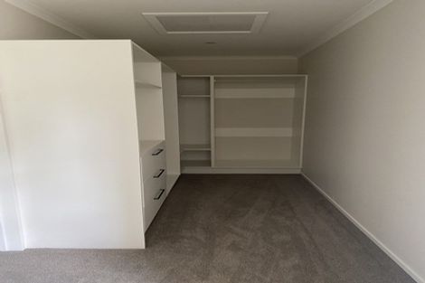 Photo of property in 30 Mettam Drive, Swanson, Auckland, 0614