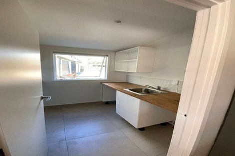 Photo of property in 1425 Whangaparaoa Road, Army Bay, Whangaparaoa, 0930