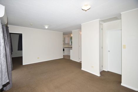 Photo of property in 2/2 Mcdowell Crescent, Hillcrest, Auckland, 0626