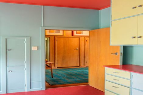 Photo of property in 18 Churchill Drive, Wilton, Wellington, 6035