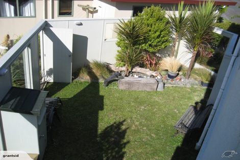 Photo of property in 10 Lingard Grove, Brooklyn, Wellington, 6021