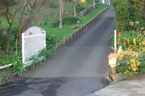 Photo of property in 9 Maire Road, Orewa, 0931